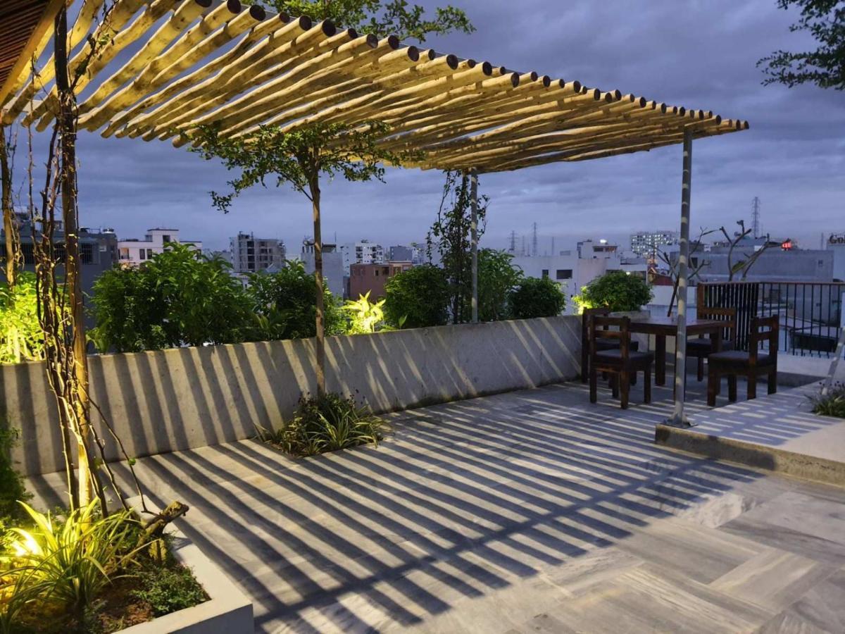 Khách sạn Vernalhome Boutique *